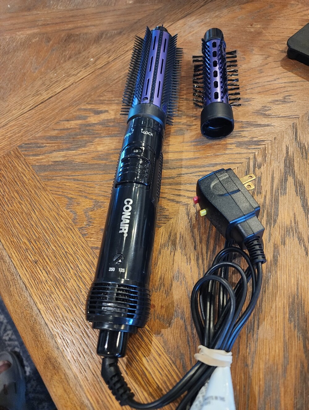 Conair Dual Voltage Blow Dryer Brush